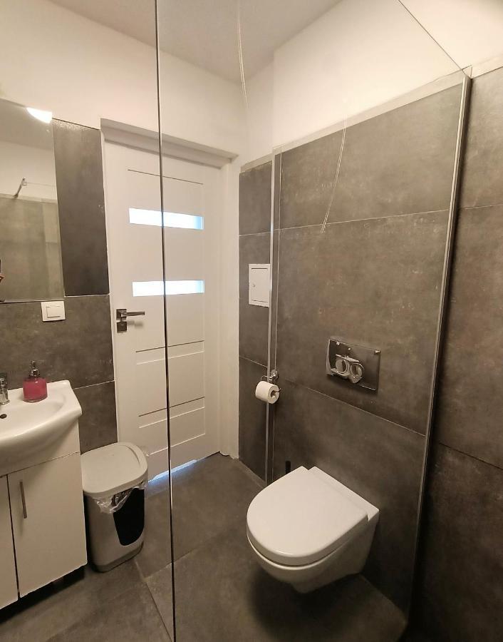 Firstroom กดัญสก์ ภายนอก รูปภาพ
